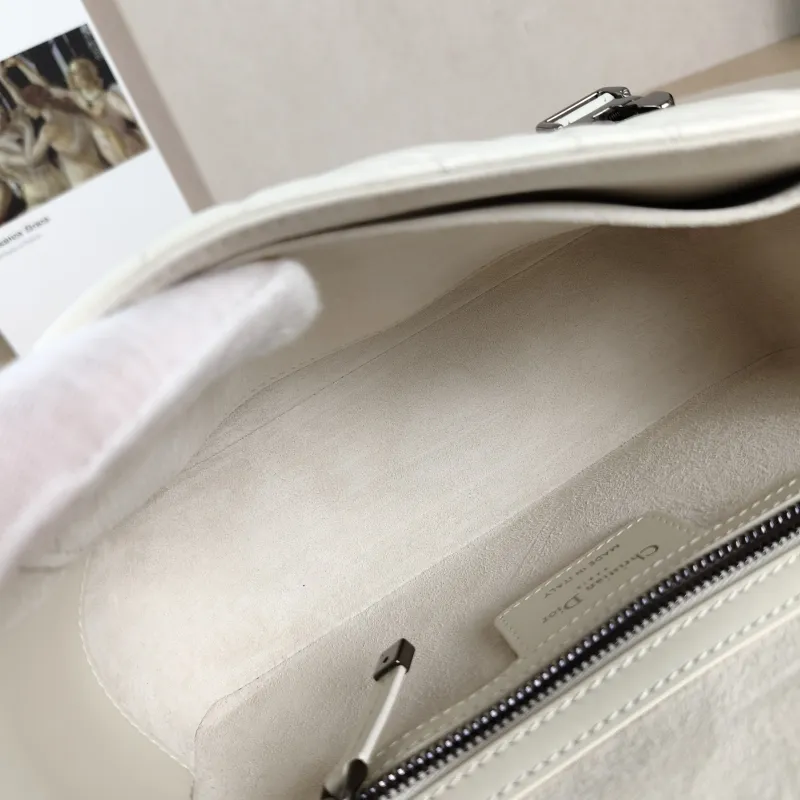 DIOR Crossbody Bag camp Messenger Bag White Calfskin Small 23 × 8 × 15 cm — detail view 6 of 11