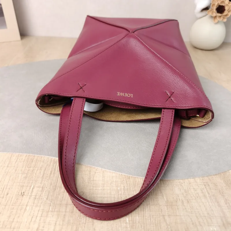 LOEWE Crossbody Bag Puzzle Fold Shopping Tote Red Calfskin Mini 16.5 × 9.5 × 20 cm — detail view 1 of 10