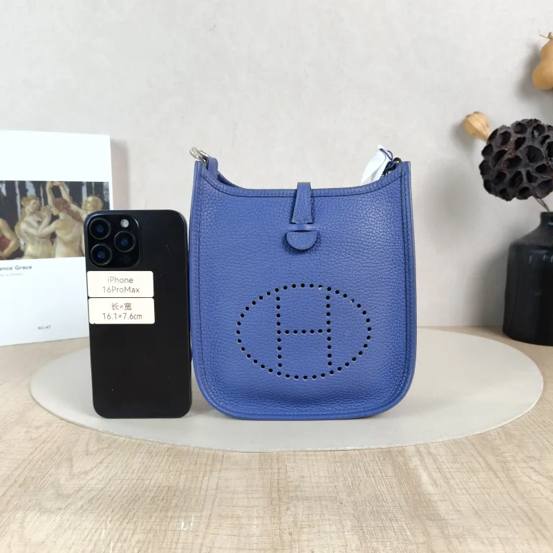 Hermès Crossbody Bag Evelyne Mini 16 Mini 16 Blue TC Calfskin Mini 17 × 5.5 × 18 cm D — cover view 4 of 6