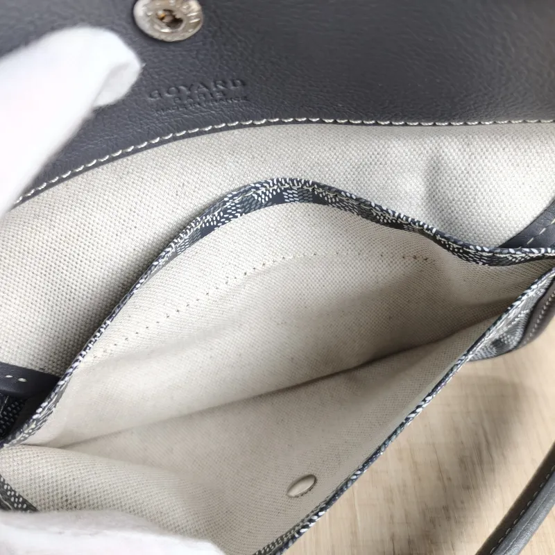 GOYARD Shoulder Bag Boheme Hobo​ Grey ine Canvas Small 43 × 14 × 27 cm — detail view 1 of 12