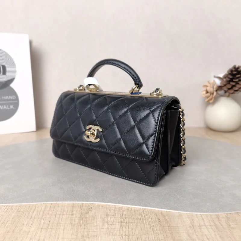 Chanel Crossbody Bag trendy cc woc Black Lambskin Mini 19.2 × 3.5 × 12.3 cm — cover view 6 of 6