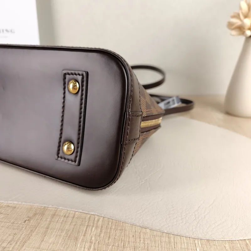 Louis Vuitton Crossbody Bag Alma BB Brown PVC BB 23.5 × 11.5 × 17.5 cm — detail view 4 of 10