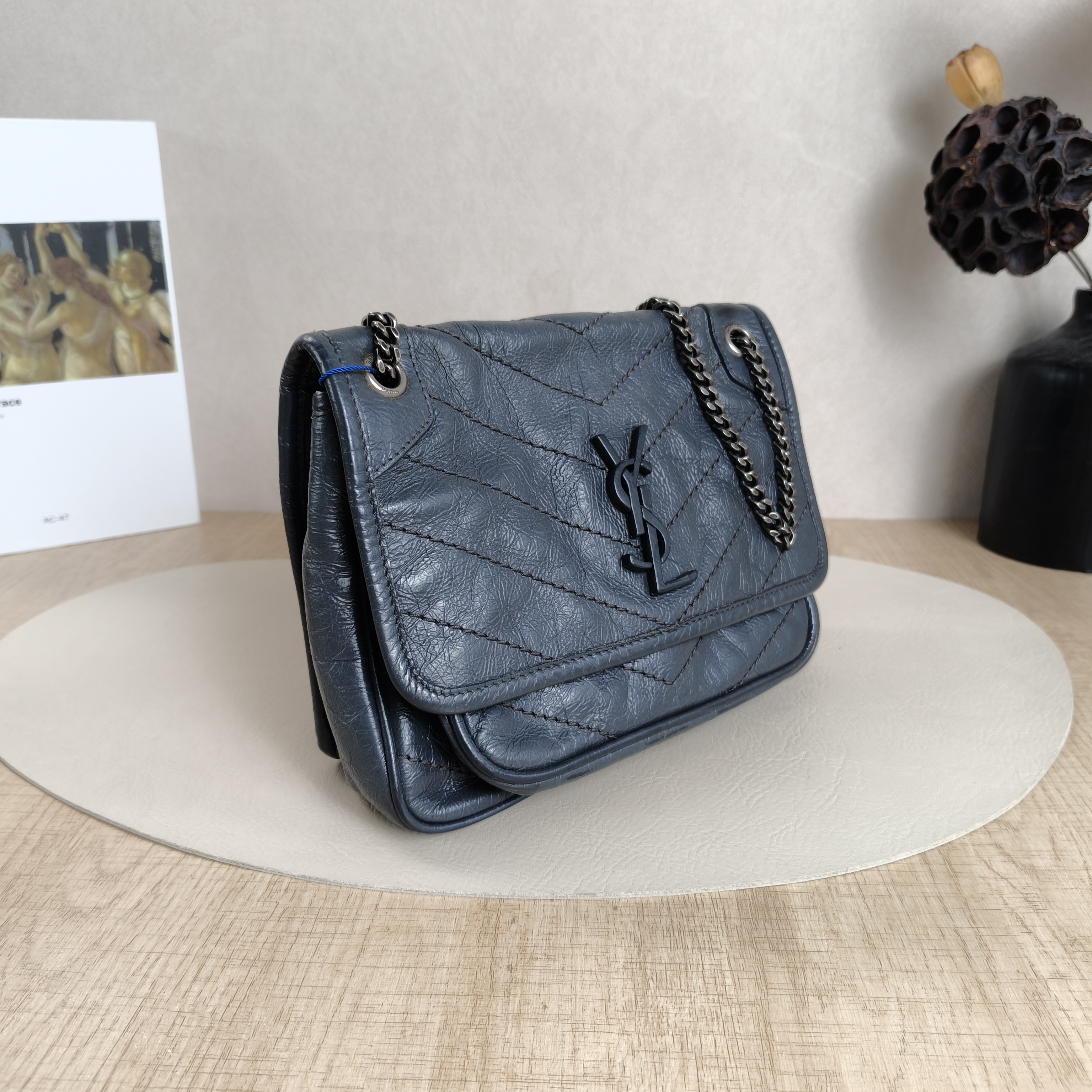 SAINT LAURENT Crossbody Bag Niki Grey Waxed Leather Calfskin Small21 × 7.5 × 16 cm — cover view 4 of 10