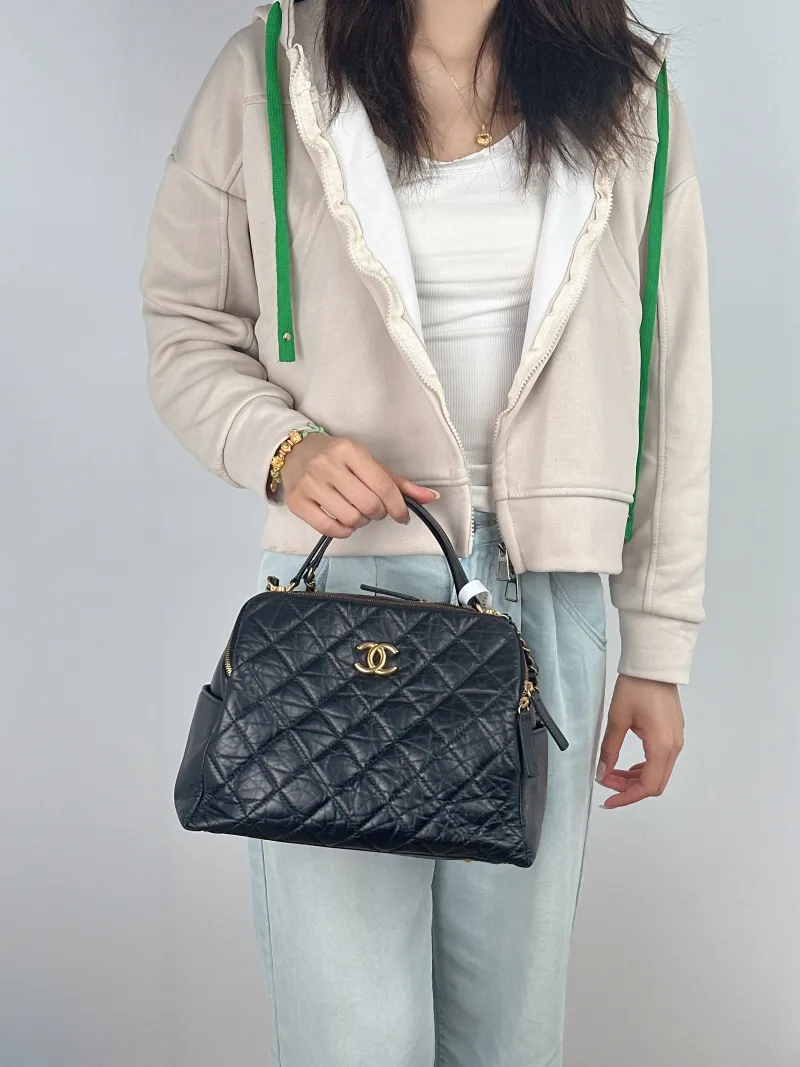Chanel Crossbody Bag Crossbody Bag Black Calfskin One Size 27 × 16 × 20 cm — on-model view 2 of 2