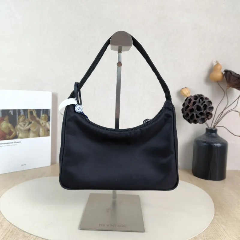 PRADA Shoulder Bag Re-Edition 2005 Hobo Black Nylonmini22 × 6.5 × 18 cm — cover view 2 of 4