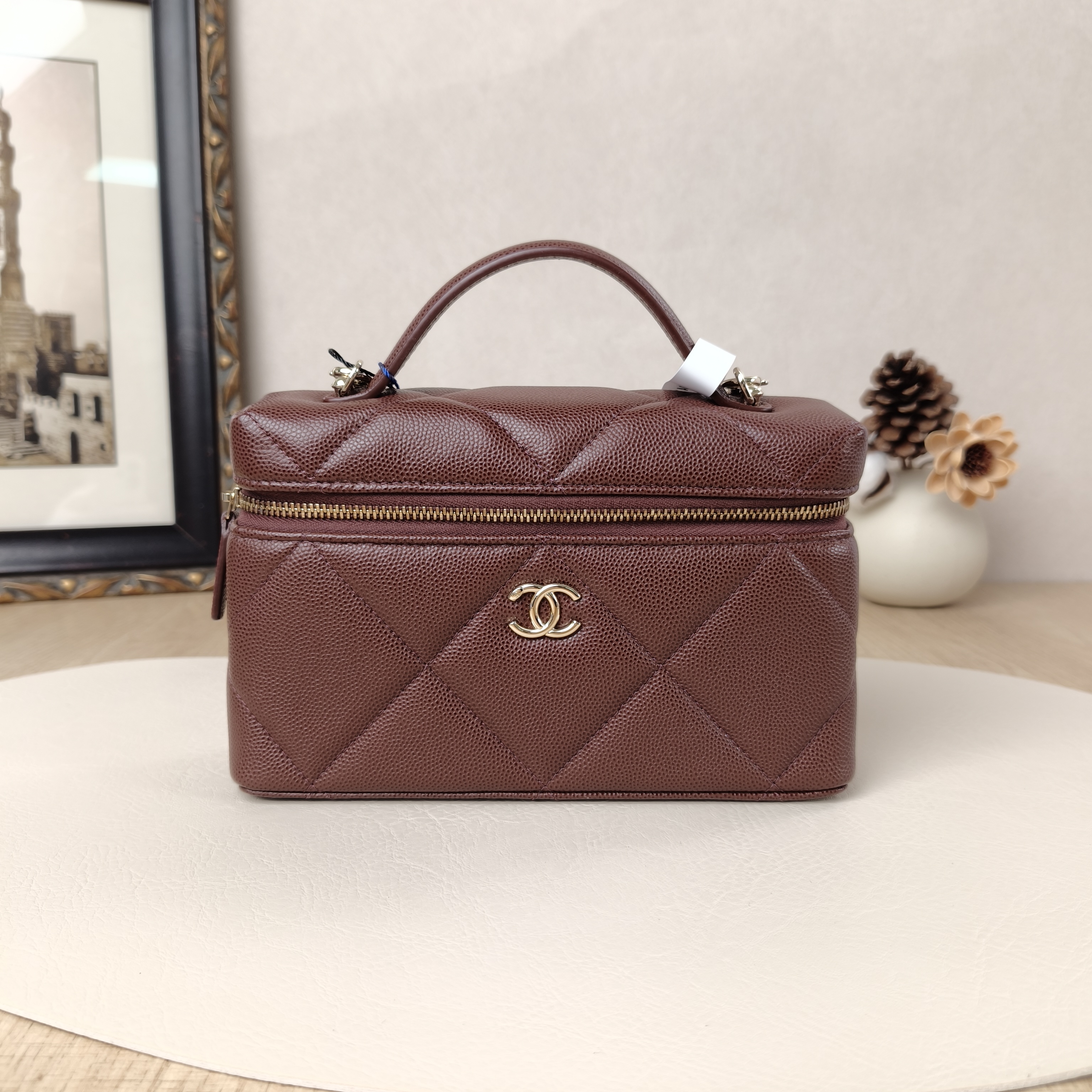 Chanel Crossbody Bag25k lp Burgundy Grained Calfskin One Size19.5 × 5 × 17 cm