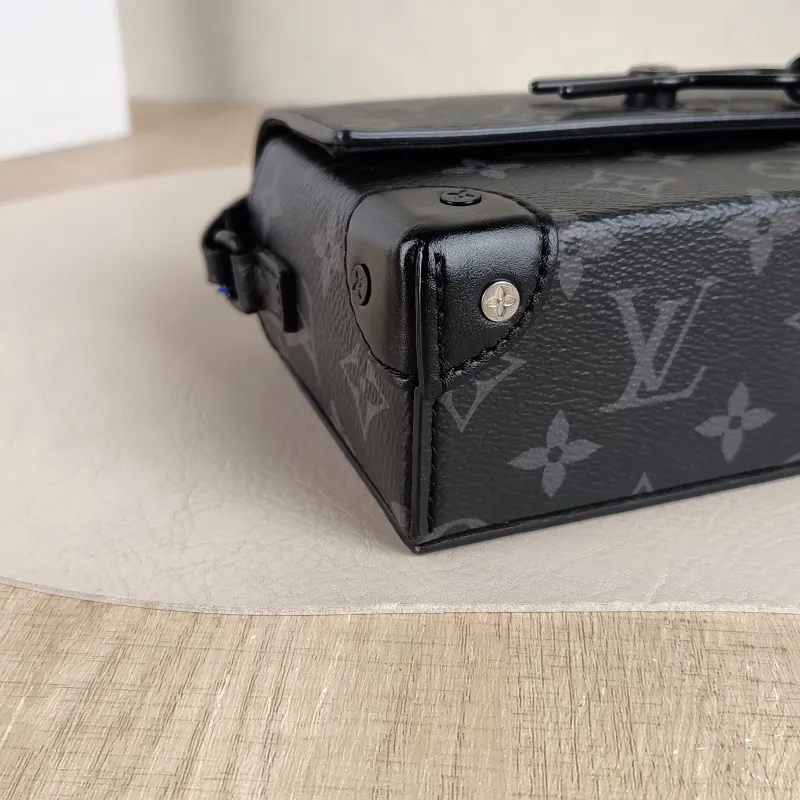 Louis Vuitton Crossbody Bag Steamer Box Monogram PV Cmini18 × 6.5 × 11 cm — detail view 8 of 11
