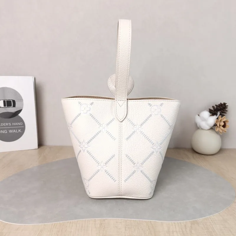 Louis Vuitton Top Handle Bag ALL IN BB White · Blue Calfskin BB 16 × 12 × 18 cm — cover view 4 of 6