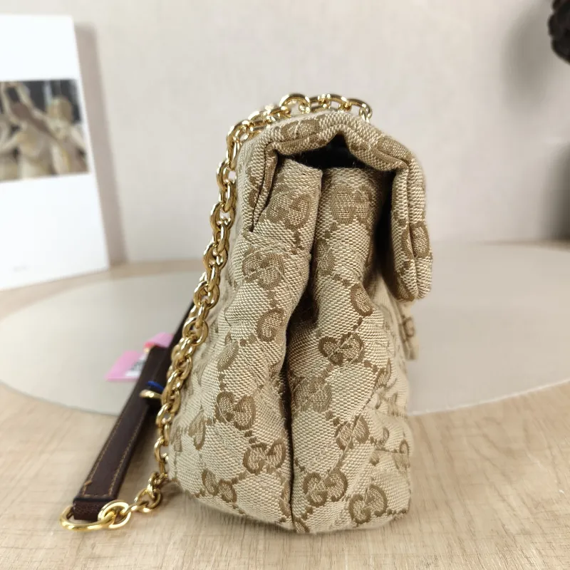 GUCCI Shoulder Bag GG Marmont Marmont Shoulder Bag Brown Monogram Canvas Small 23 × 9 × 17 cm — detail view 2 of 11