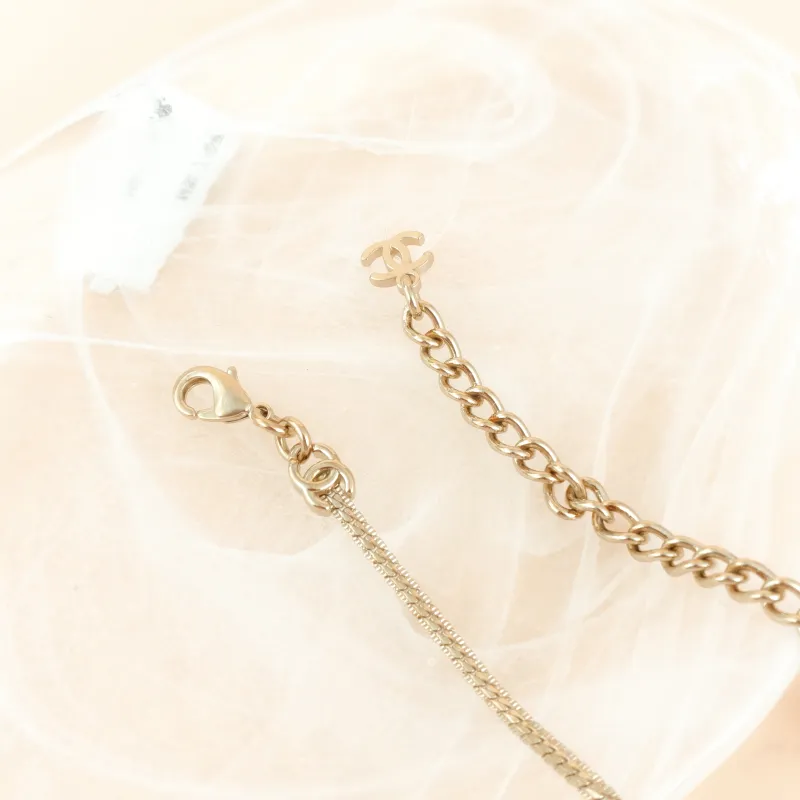 Chanel Necklace c Necklace Gold One Size 45cm โ cover view 4 of 7