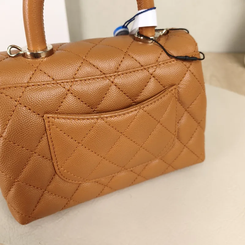 Chanel Crossbody Bag Coco Handle​ Grained Calfskinmini19 × 9 × 13 cm — detail view 4 of 12