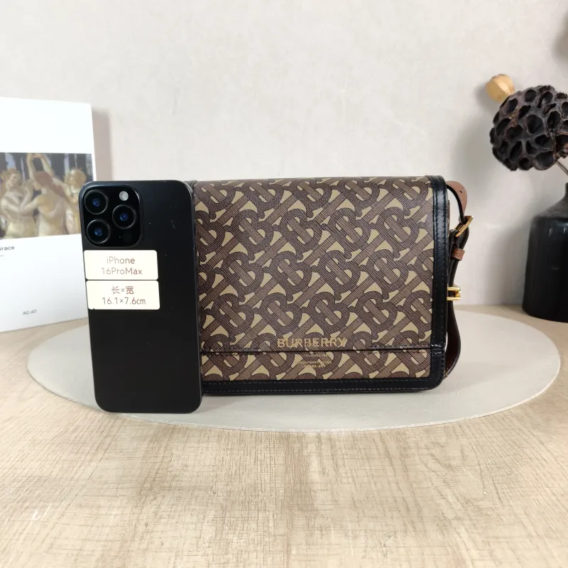 BURBERRY Shoulder Bag Shoulder Bag Brown Canvas One Size 19.5 × 7.5 × 16 cm — cover view 5 of 5