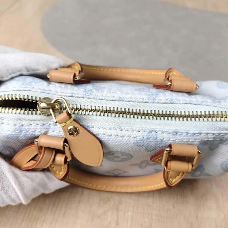 Louis Vuitton Crossbody Bag Speedy Nano Blue PV Cnano16 × 7.5 × 10 cm — detail view 11 of 15