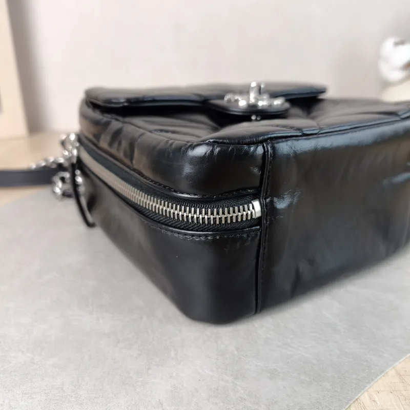 Chanel Crossbody Bag Camera Bag Black Waxed Leather 16.5 × 8.5 × 18 cm 28 — detail view 3 of 12