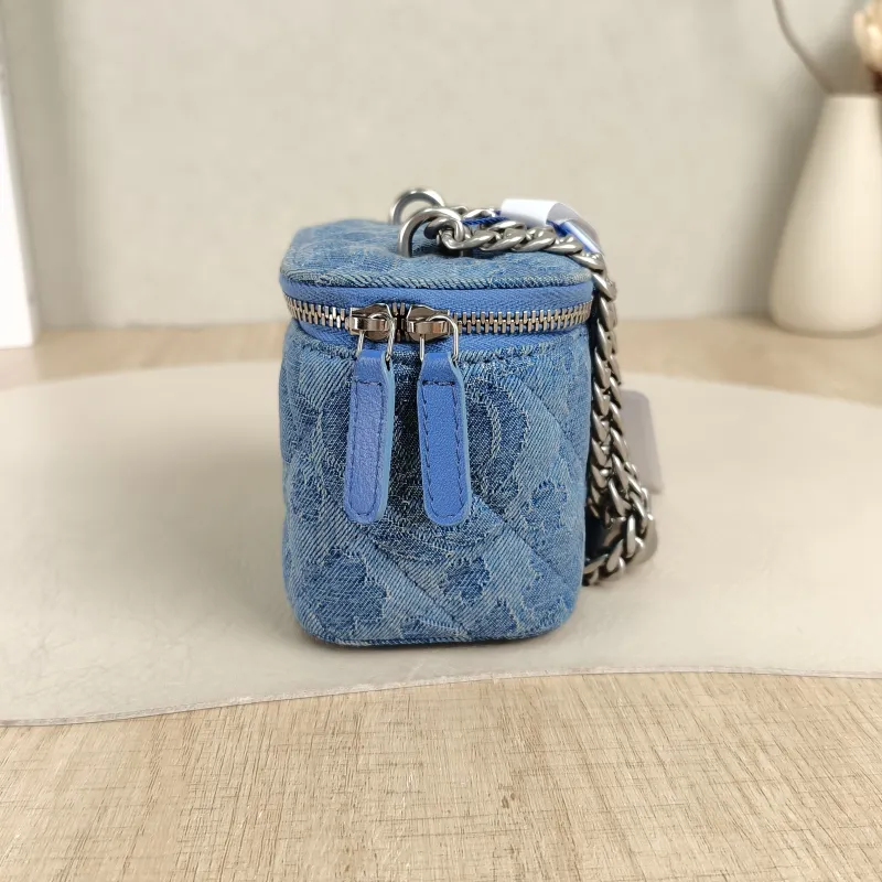 Chanel Crossbody Bag23p Edition Blue nano10 × 7 × 9 cm — detail view 11 of 12
