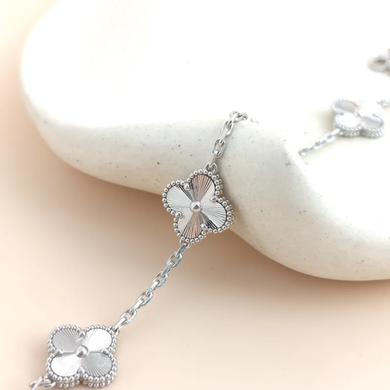 Van Cleef & Arpels Bracelet Alhambra Alhambra Collection Five-Motif Bracelet White Gold 18KW hite Gold Vintage Small 19cm — cover view 8 of 9