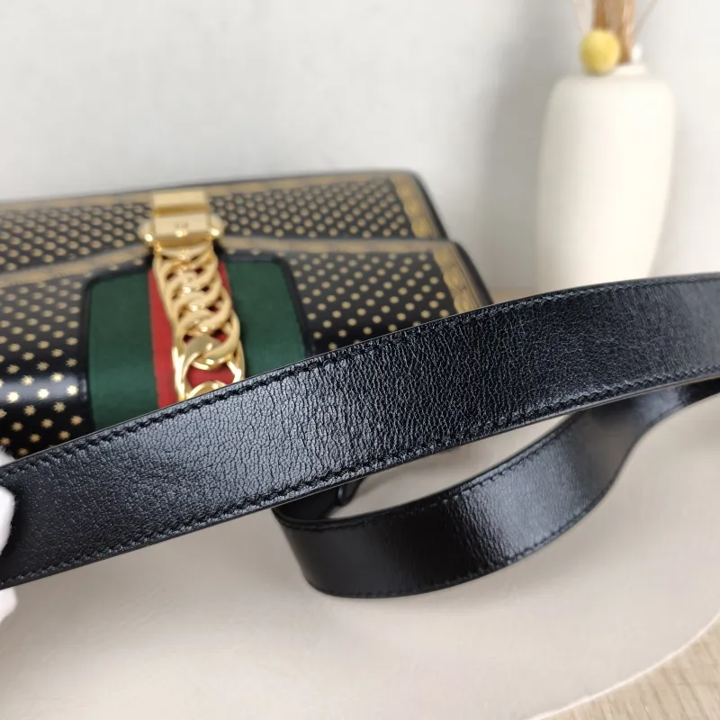 GUCCI Crossbody Bag Sylvie Shoulder Strap Edition Black Calfskin Small 25.5 × 8 × 17 cm — detail view 11 of 12