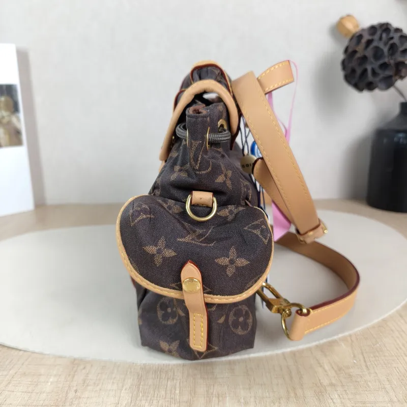 Louis Vuitton Backpack Backpack Monogram Nylon One Size 21 × 8 × 17 cm — detail view 5 of 12