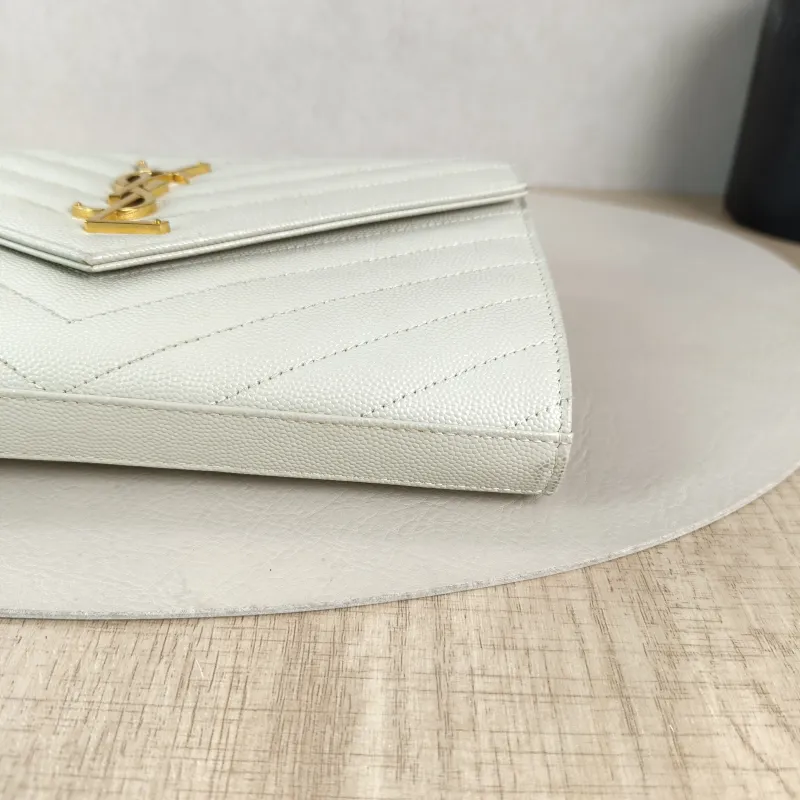 SAINT LAURENT Crossbody Bag CASSANDRE ENVELOPE White Calfskin 22.5 × 4 × 14 cm — detail view 3 of 13