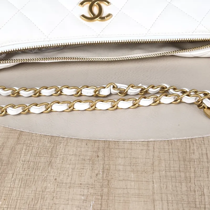 Chanel Shoulder Bag25s hobo White Lambskin Large32 × 6 × 20 cm — detail view 5 of 12