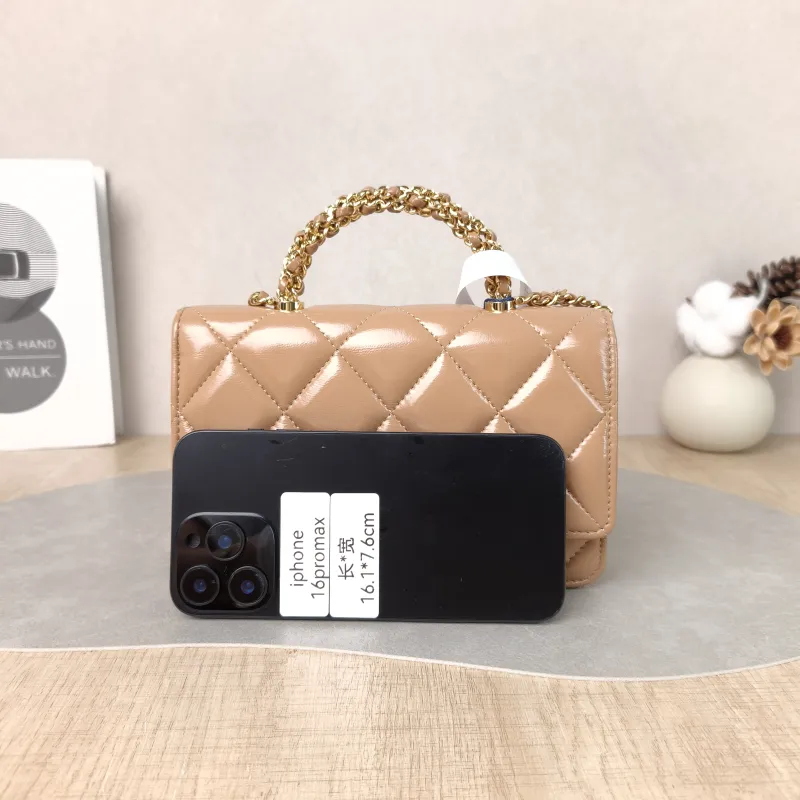 Chanel Crossbody Bag woc Brown Lambskin One Size19.2 × 3.5 × 12.3 cm — cover view 4 of 5