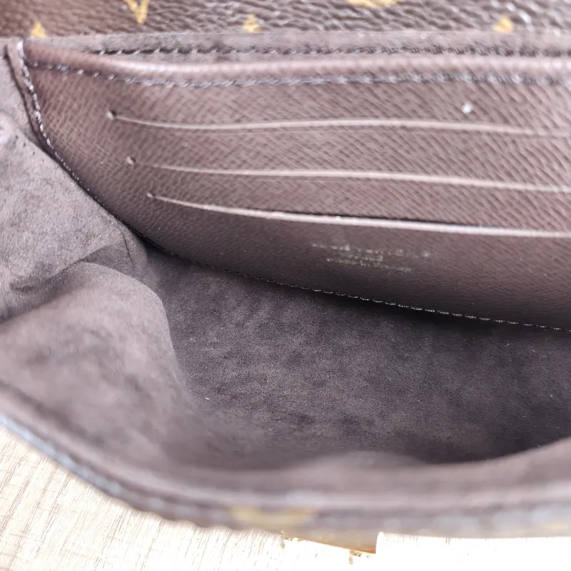 Louis Vuitton Crossbody Bag MADELEINE Monogram PVC nano 21 × 6 × 12.5 cm — detail view 1 of 13