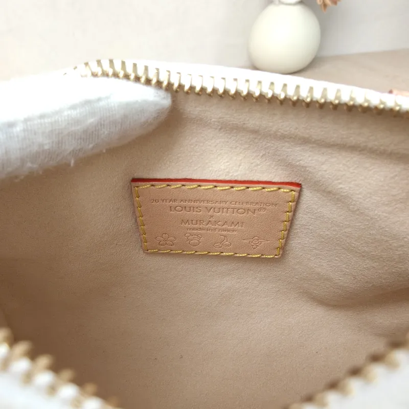 Louis Vuitton Crossbody Bag Speedy Nano Multicolore PVC nano 16 × 7.5 × 10 cm — detail view 2 of 15