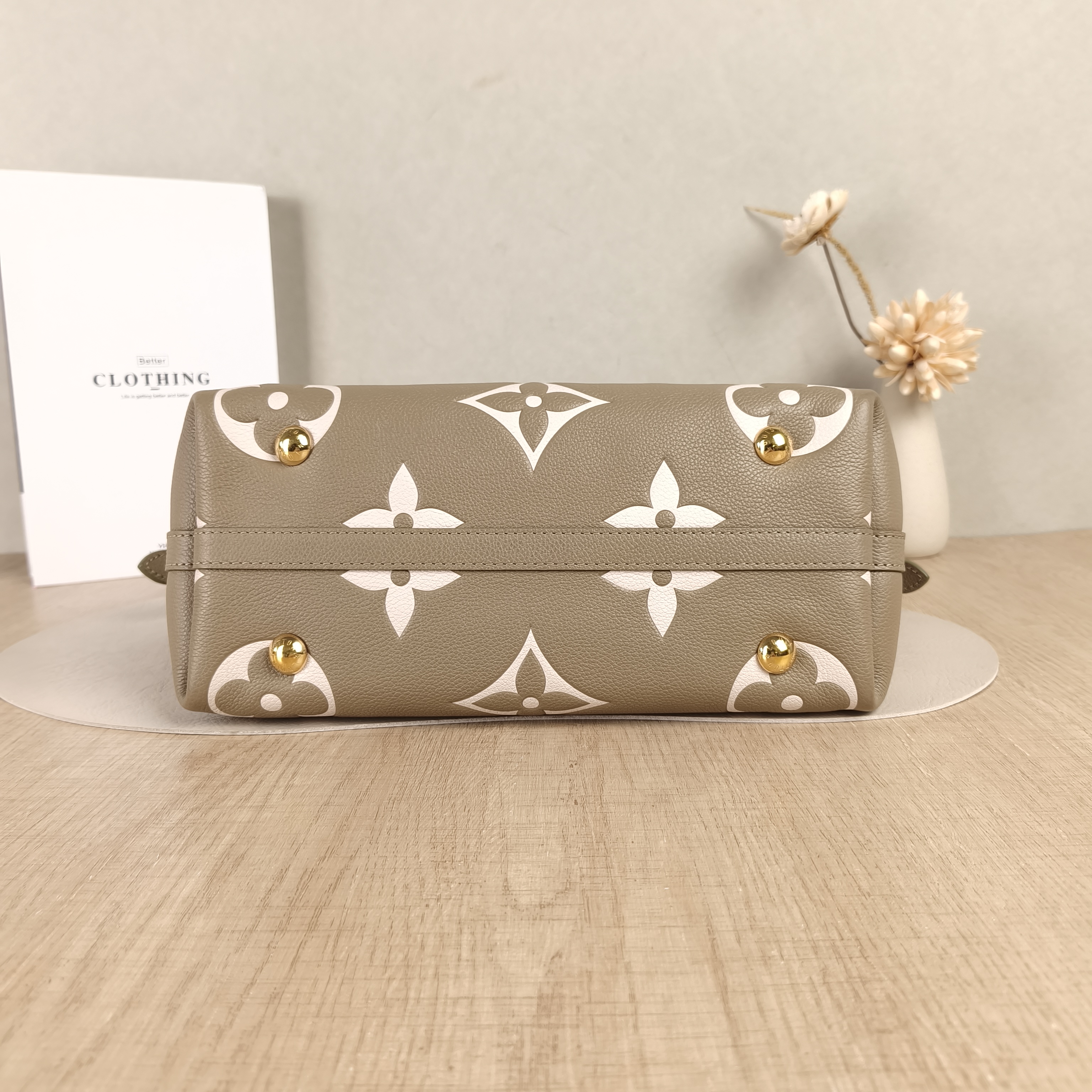 Louis Vuitton Crossbody Bag Carryall Calfskin Small29.5 × 12 × 24 cm — cover view 4 of 5