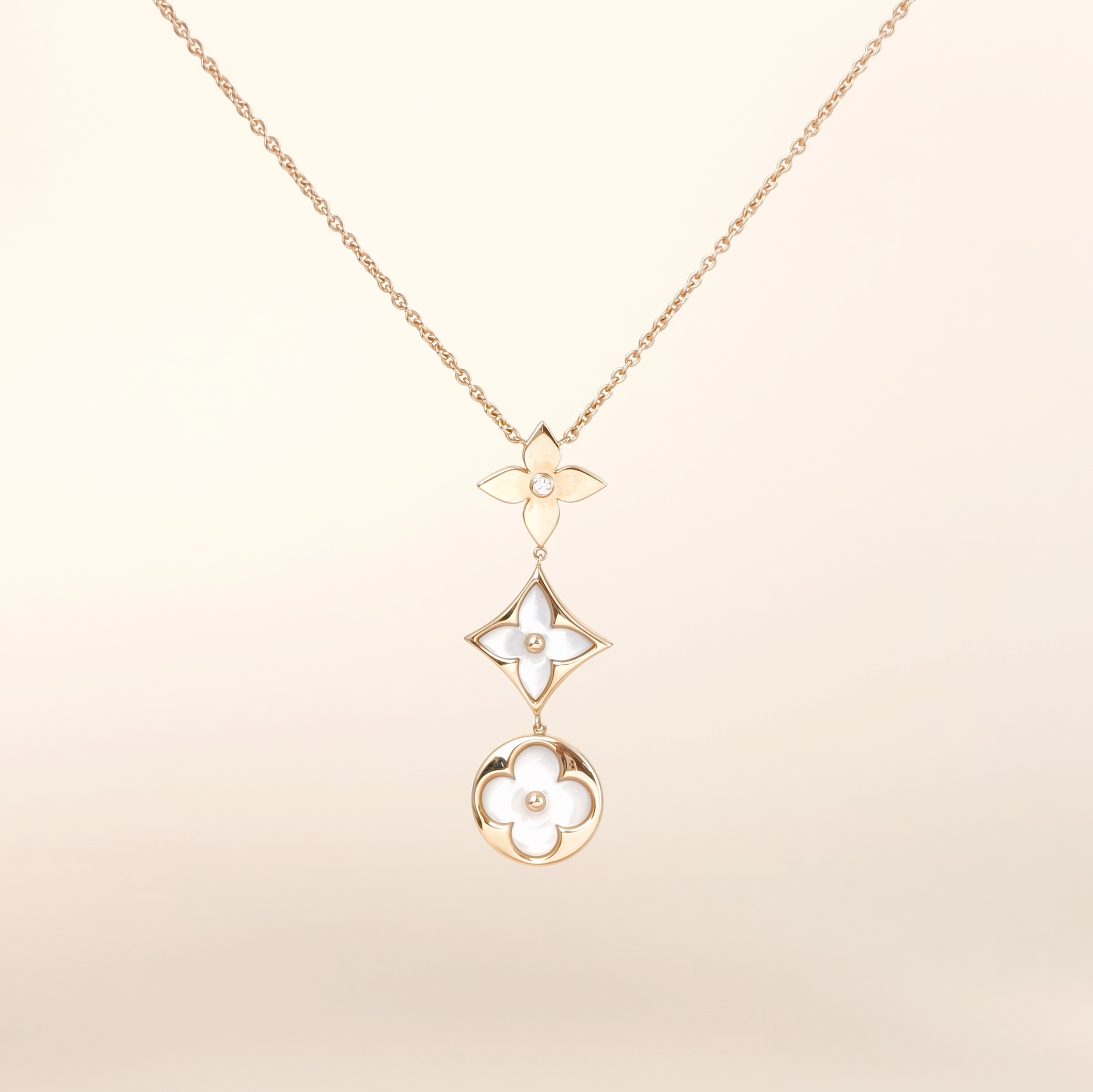 Louis Vuitton Necklace Color Blossom Lariat Necklace White Mother-of-Pearl Diamond18KR ose Gold One Size44cm