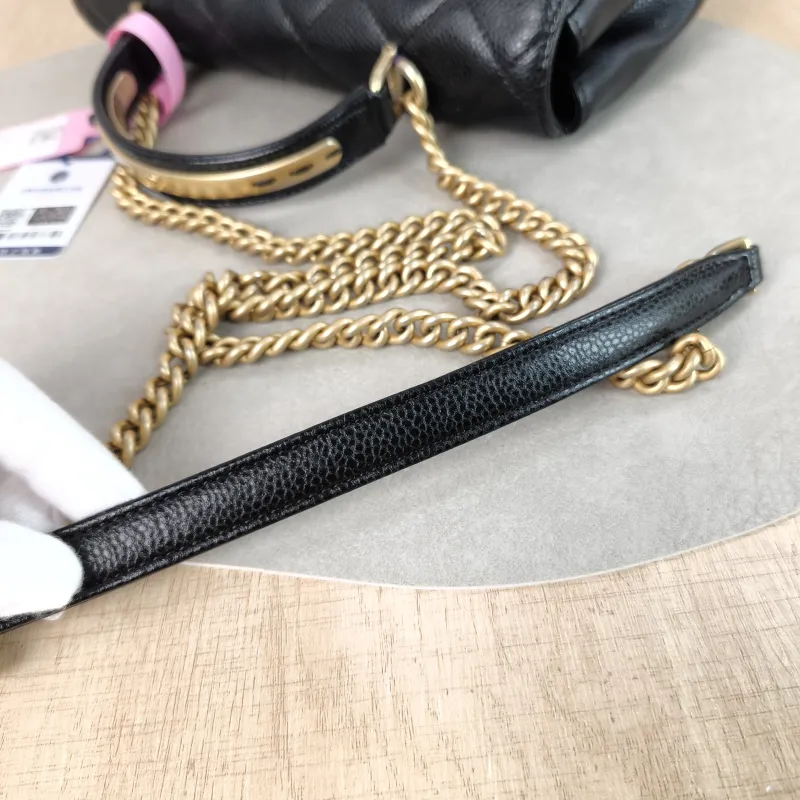 Chanel Crossbody Bag Crossbody Bag Black Calfskin One Size 24 × 8 × 16 cm 24 — detail view 6 of 14