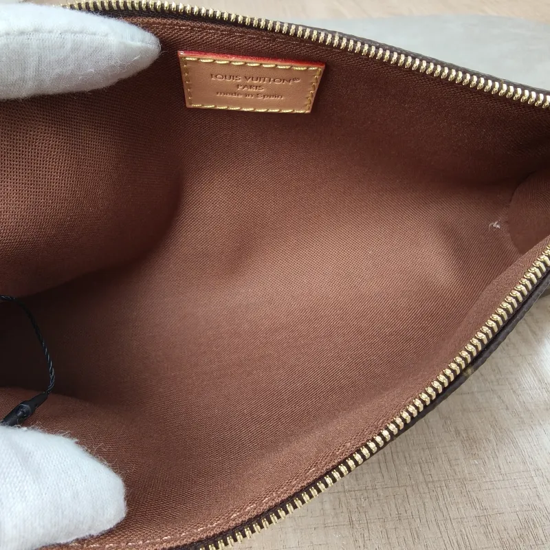Louis Vuitton Shoulder Bag Pochette Eva Monogram PVC One Size27 × 5 × 11 cm — detail view 8 of 14