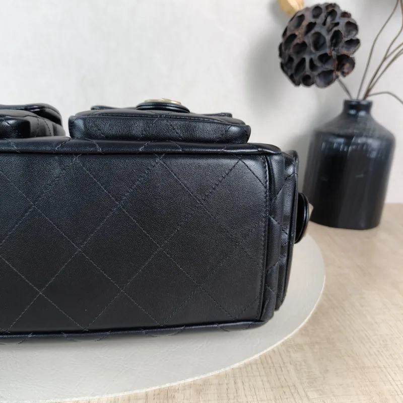 Chanel Shoulder Bag c hobo Black Lambskin Large 35 × 18 × 27 cm — detail view 8 of 12