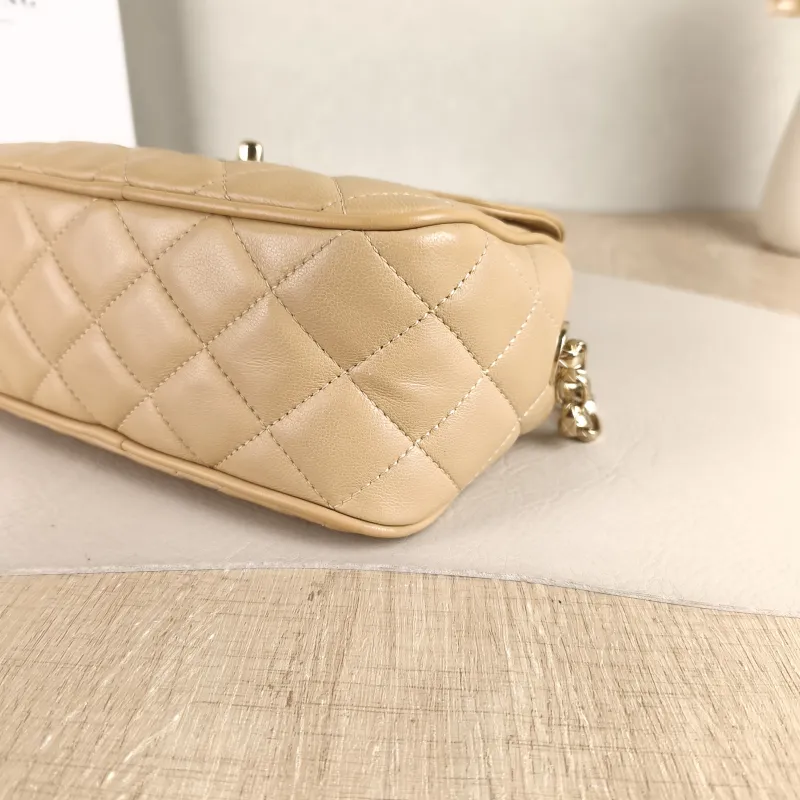 Chanel Crossbody Bag Crossbody Bag Beige Lambskin One Size19 × 8 × 13 cm — detail view 1 of 13