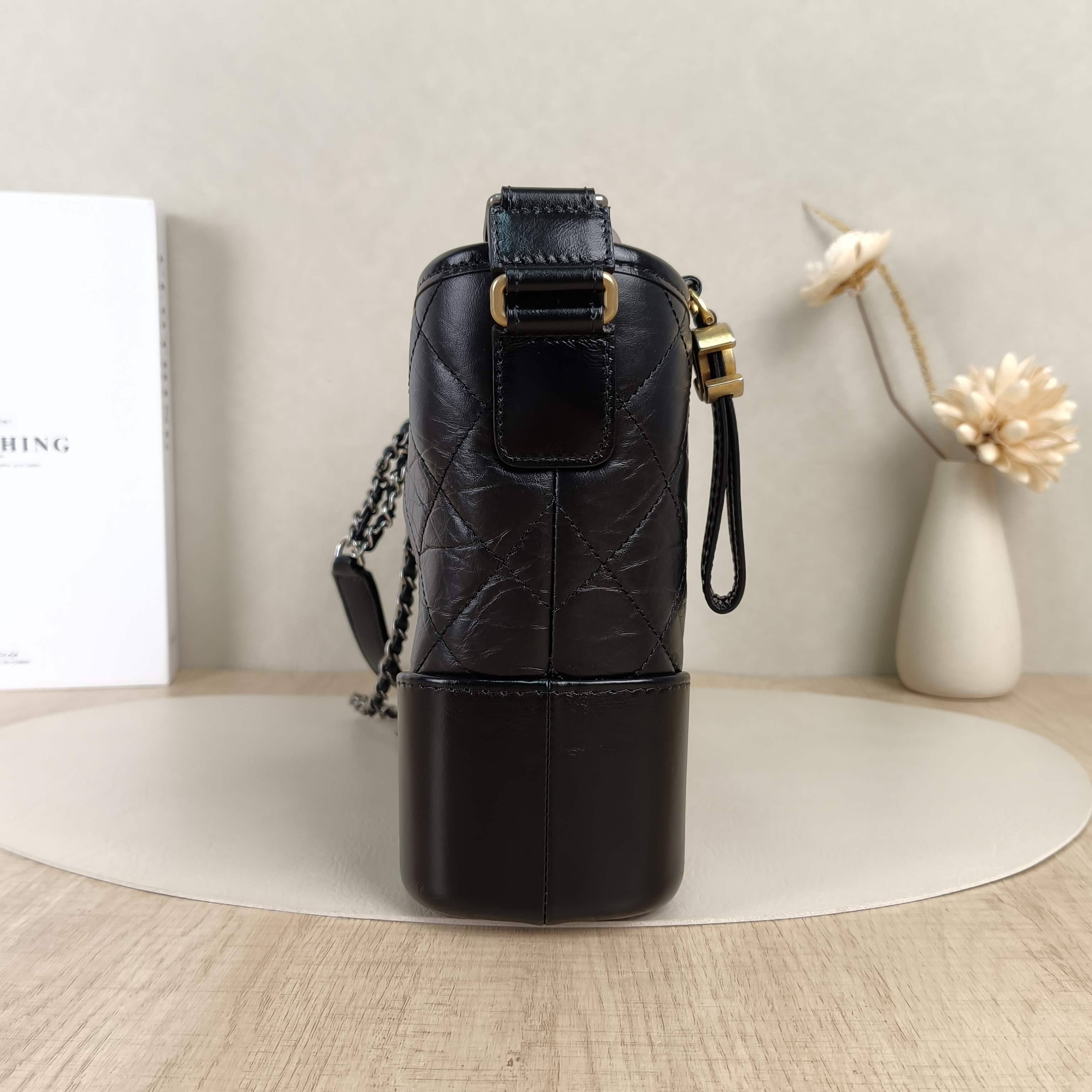 Chanel Crossbody Bag Gabrielle Gabrielle Bag Black CC alfskin Medium26 × 9 × 20 cm — cover view 2 of 8