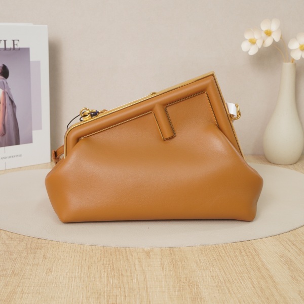 FENDI First Clutch Shoulder Bag Small Brown Lambskin Edition · Shoulder Strap · 26 × 9.5 × 18 cm