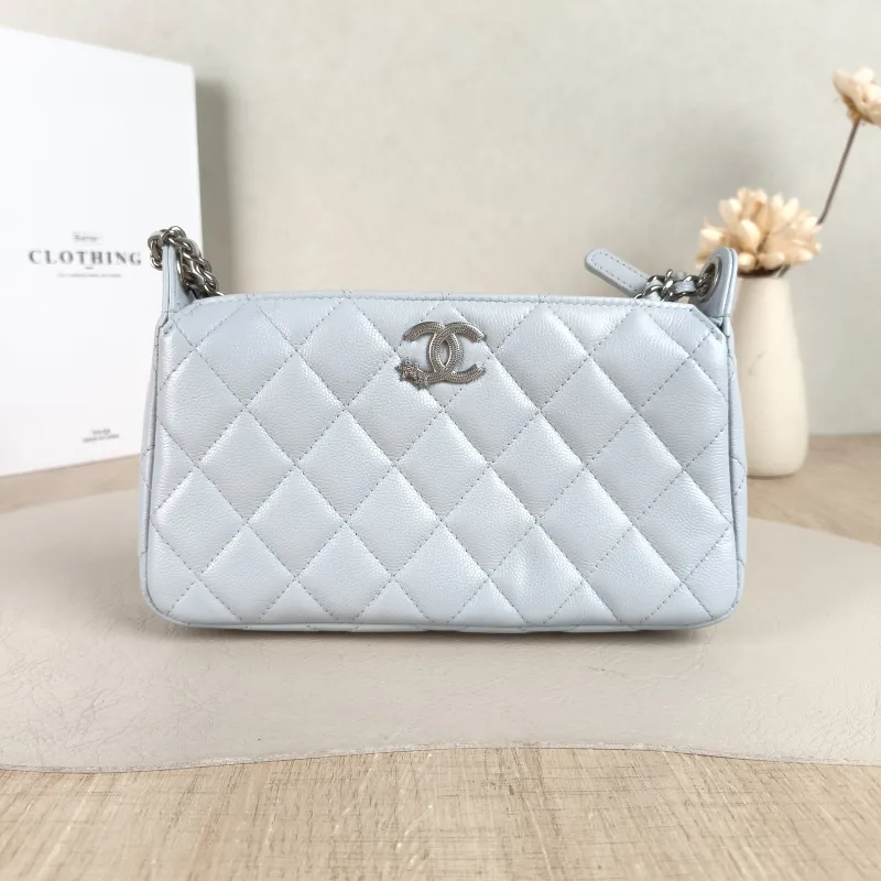 Chanel Crossbody Bag Blue Grained Calfskin 21 × 5.5 × 12 cm