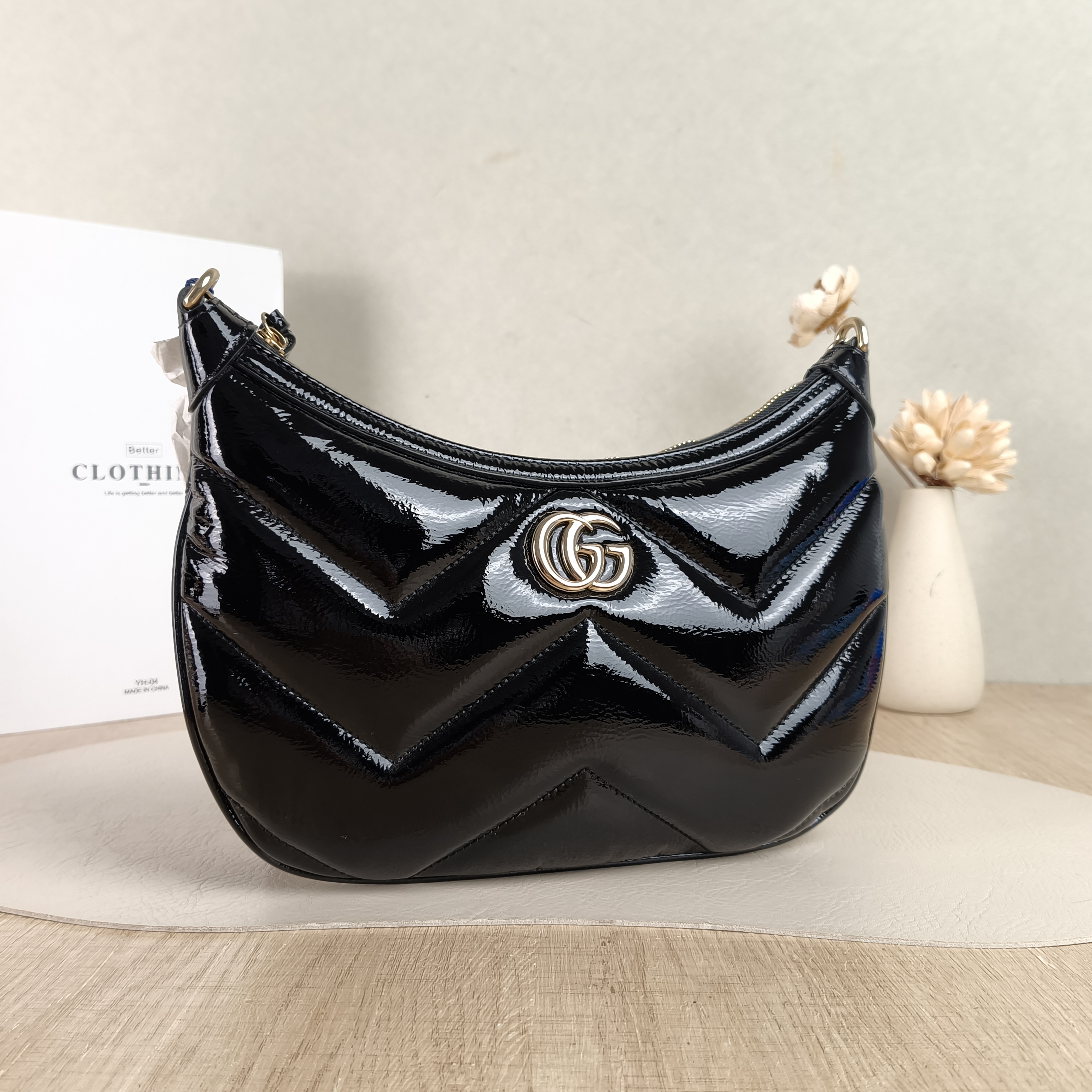GUCCI Shoulder Bag GG Marmont Marmont Black Patent Leather Small26 × 4 × 17 cm — cover view 5 of 5