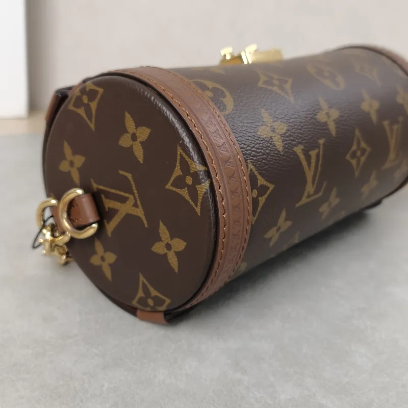 Louis Vuitton Crossbody Bag Papillon Trunk Monogram PVC Small19 × 9 × 9 cm — detail view 8 of 15