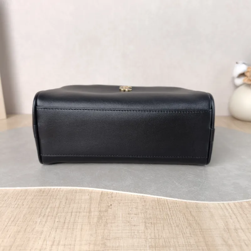 Chanel Shoulder Bag Bowling Bag Black Calfskin 20 × 8 × 12 cm — cover view 2 of 6