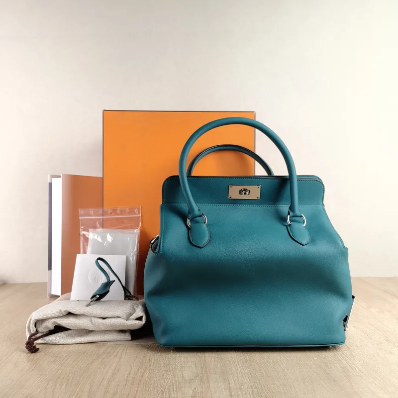 Hermès Top Handle Bag tool box Box Z6 Evercolor Calfskin Medium 26 × 18 × 20 cm R — cover view 6 of 6