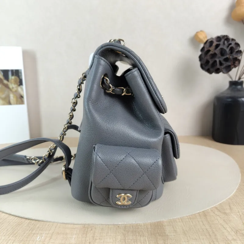 Chanel Backpackduma Grey Grained Calfskin Large21 × 13 × 23 cm — detail view 5 of 14