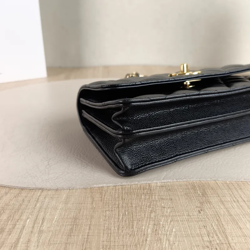 Chanel Crossbody Bag 26p woc Black Calfskin Mini 19 × 7 × 11.5 cm — detail view 1 of 12