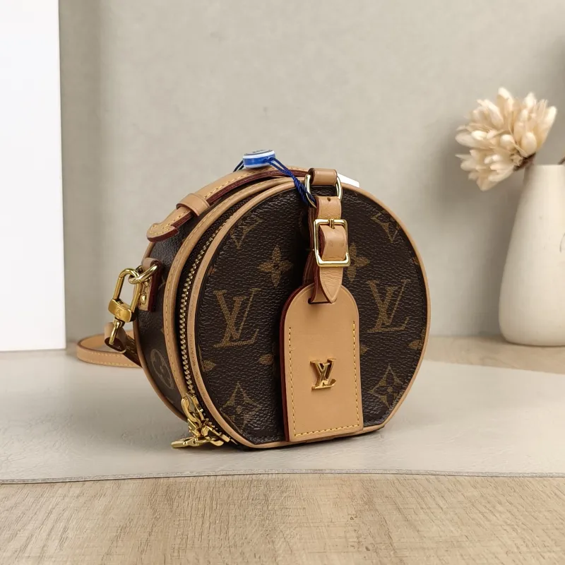 Louis Vuitton Crossbody Bag Mini BOITE CHAPEAU Monogram PV Cmini13 × 6.5 × 12 cm — cover view 3 of 5