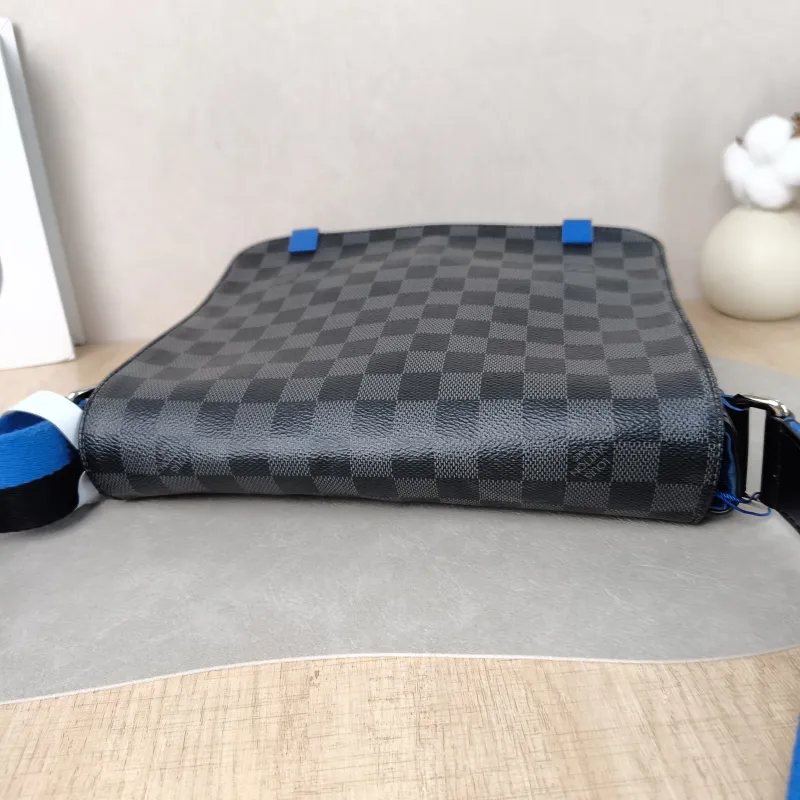 Louis Vuitton Crossbody Bag District Messenger Bag PVC Small 25 × 7 × 22 cm — detail view 1 of 12