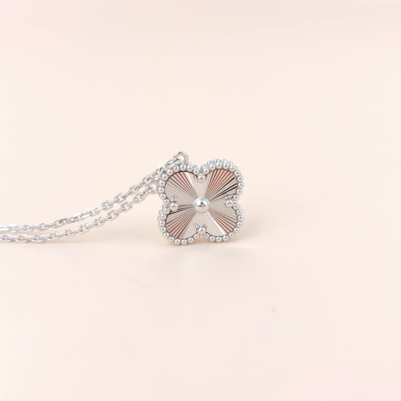 Van Cleef & Arpels Necklace Alhambra Alhambra Collection Necklace White Gold White Gold 18KW hite Gold Vintage Small 42cm — cover view 8 of 9
