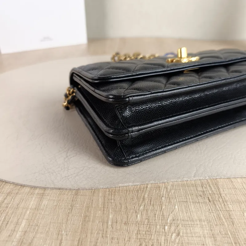 Chanel Crossbody Bag woc Black Calfskin Mini 19 × 6 × 11 cm — detail view 10 of 11