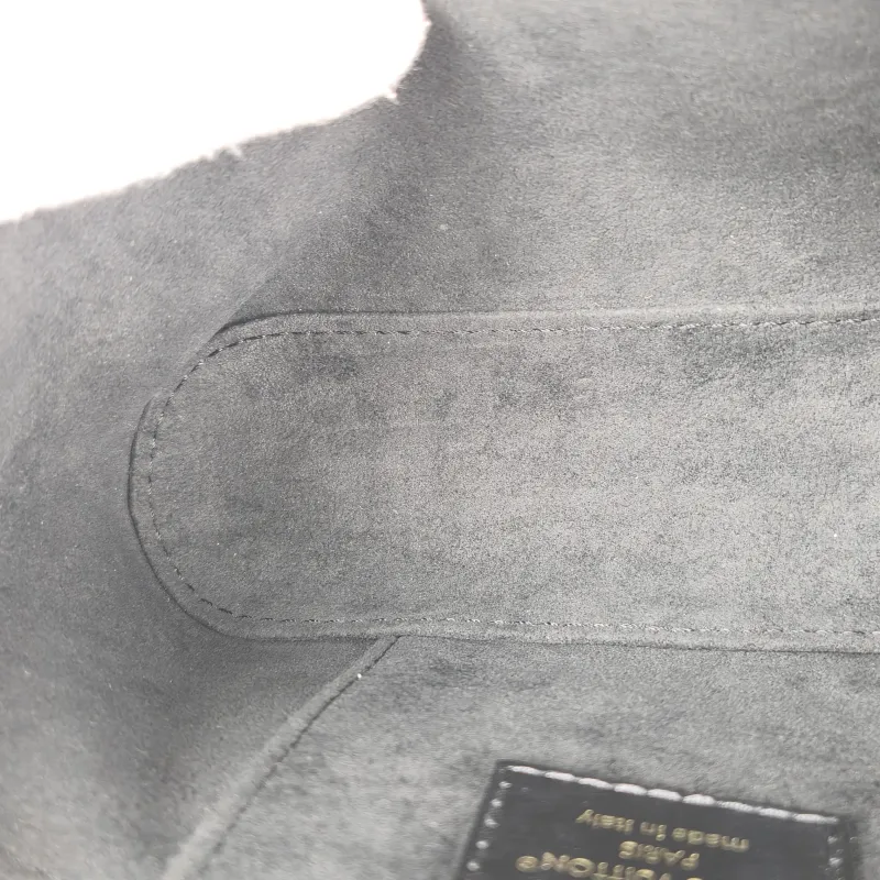 Louis Vuitton Shoulder Bag VANITY POUCH Cosmetic Bag Monogram PVC One Size19 × 6.5 × 11.5 cm — detail view 11 of 14