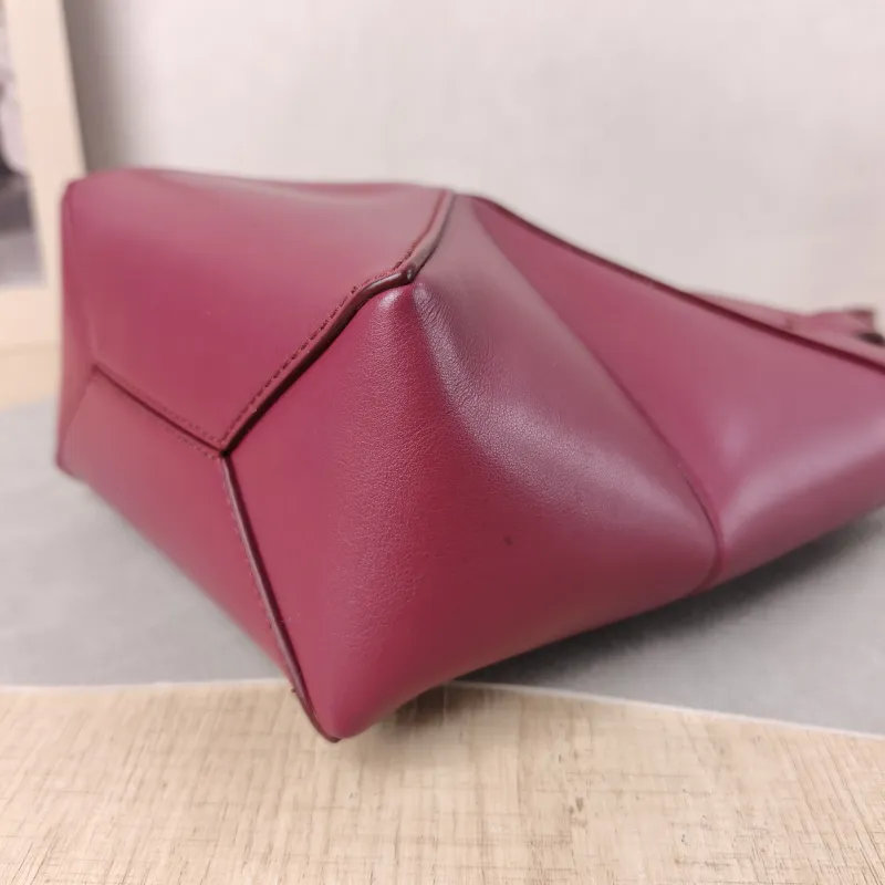 LOEWE Crossbody Bag Puzzle Fold Shopping Tote Red Calfskin Mini 16.5 × 9.5 × 20 cm — detail view 10 of 10