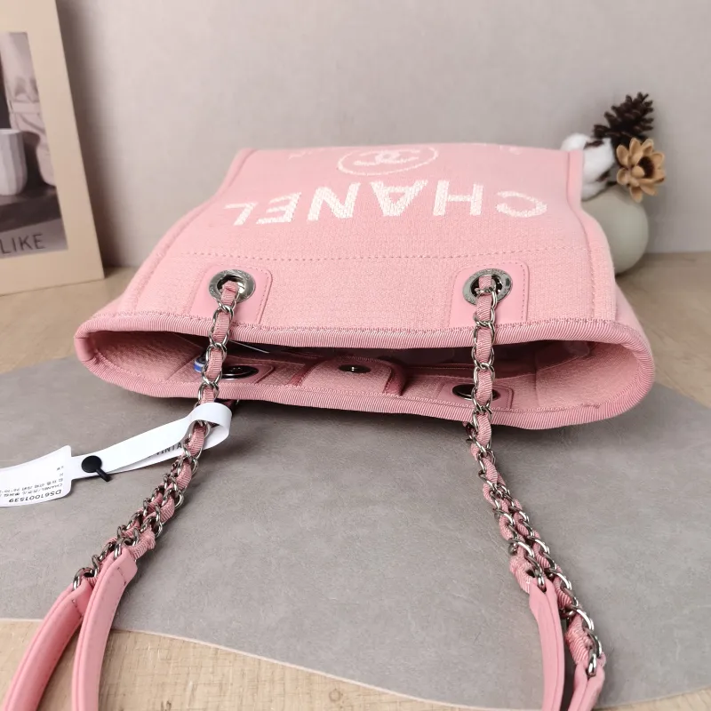 Chanel Shoulder Bag Pink One Size 26 × 10 × 26 cm — detail view 11 of 12