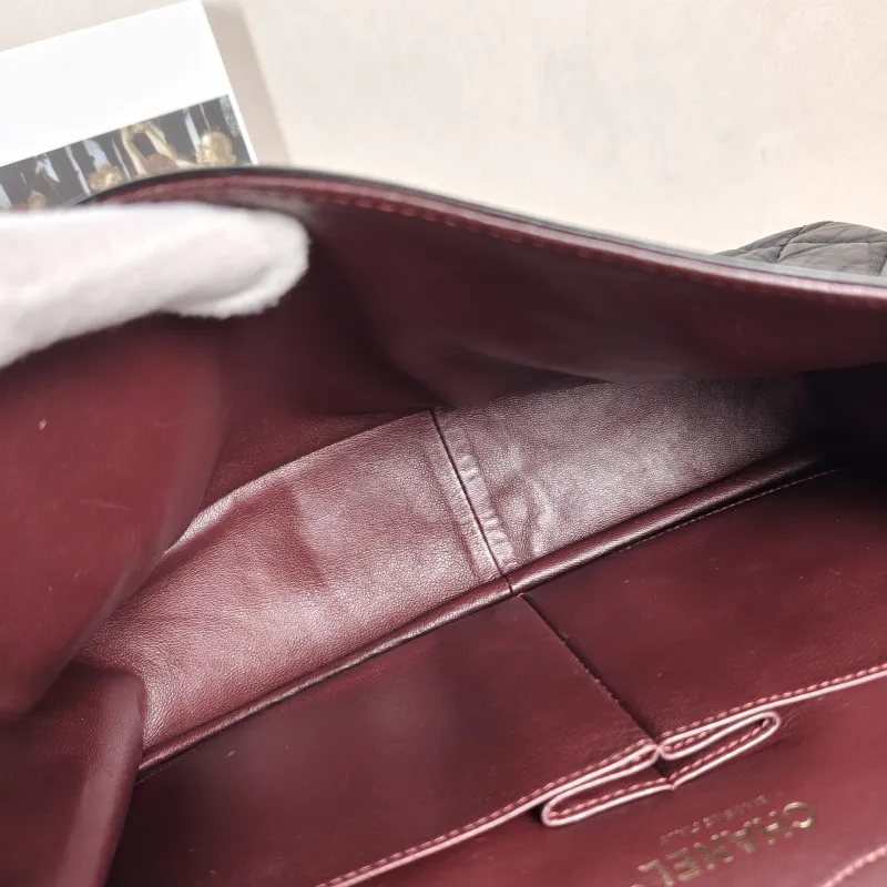 Chanel Shoulder Bag 2.55 Black Calfskin Large 31.5 × 10 × 20 cm 14 — detail view 10 of 13